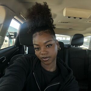 Meet your Posher, Cam